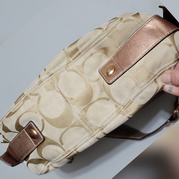 🩷RARE🩷 Authentic Coach Signature Metallic Rose Blush Large Shoulder Bag - Picture 8 of 16